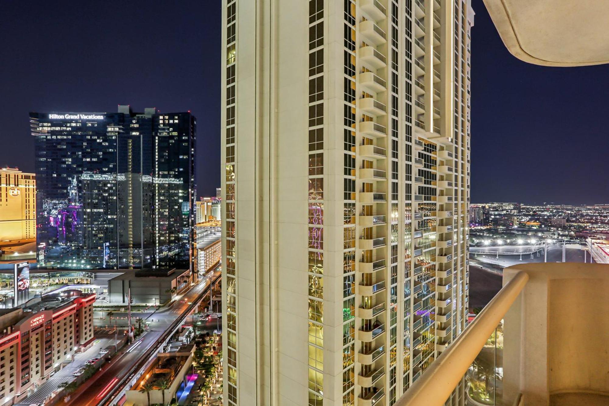 Mgm Signature Deluxe Balcony Strip View Suite Λας Βέγκας Εξωτερικό φωτογραφία